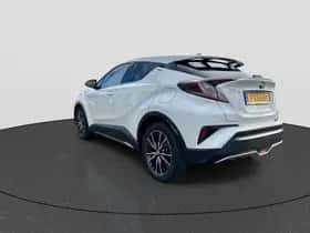Toyota C-HR (2019) thumbnail 3
