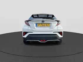 Toyota C-HR (2019) thumbnail 4