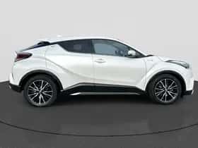 Toyota C-HR (2019) thumbnail 6