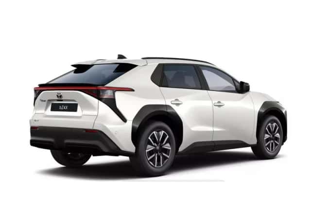 Toyota bZ4X (2026) thumbnail 2