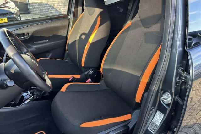 Toyota Aygo (2021) thumbnail 12