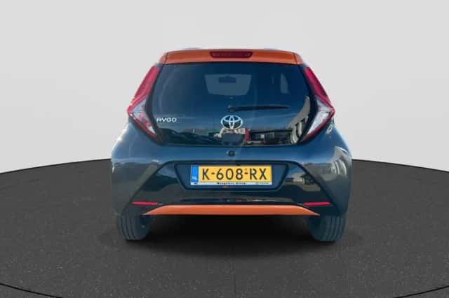 Toyota Aygo (2021) thumbnail 4