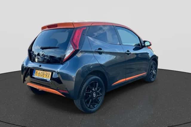 Toyota Aygo (2021) thumbnail 5