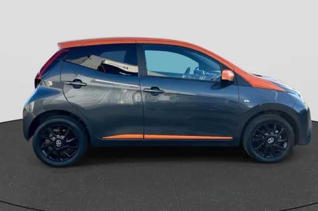 Toyota Aygo (2021) thumbnail 6