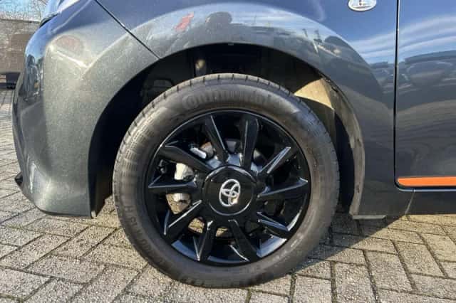 Toyota Aygo (2021) thumbnail 10