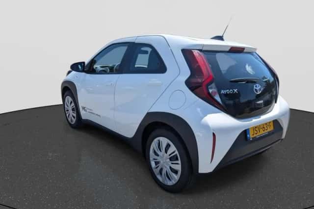 Toyota Aygo X (2025) thumbnail 3