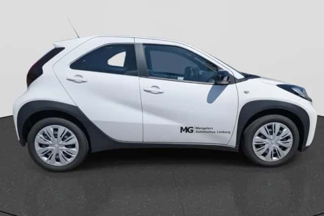 Toyota Aygo X (2025) thumbnail 6