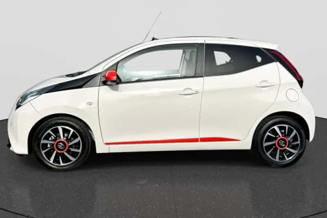 Toyota Aygo (2019) thumbnail 2