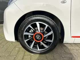 Toyota Aygo (2019) thumbnail 11