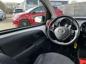 Toyota Aygo (2019) thumbnail 14