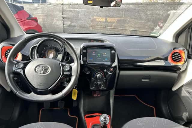 Toyota Aygo (2019) thumbnail 15