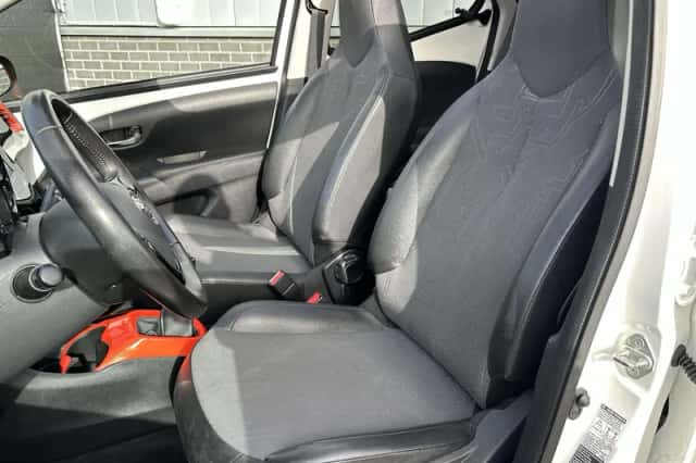 Toyota Aygo (2019) thumbnail 20