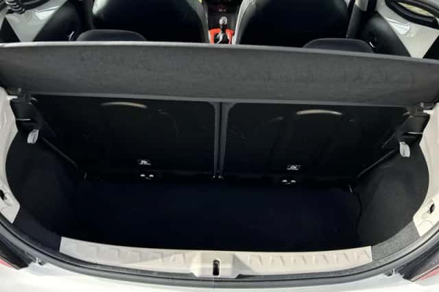 Toyota Aygo (2019) thumbnail 9