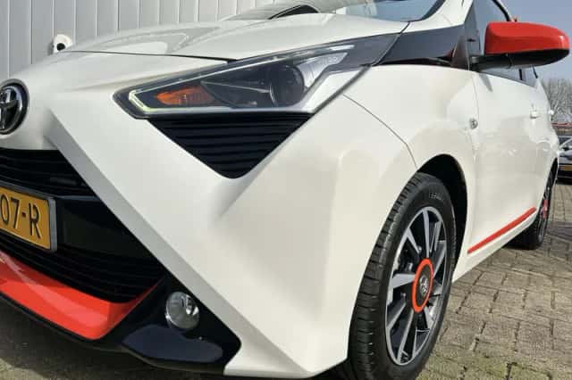 Toyota Aygo (2019) thumbnail 10