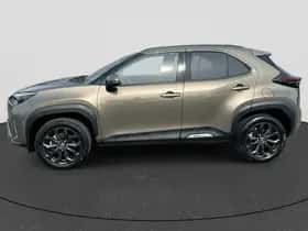 Toyota Yaris Cross (2024) thumbnail 2