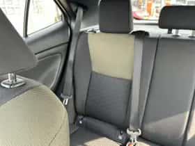 Toyota Yaris Cross (2024) thumbnail 17
