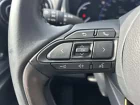 Toyota Yaris Cross (2024) thumbnail 24