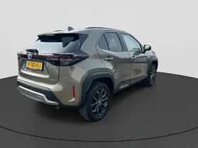 Toyota Yaris Cross (2024) thumbnail 5