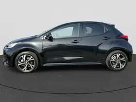 Toyota Yaris (2025) thumbnail 2