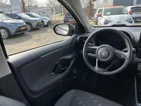 Toyota Yaris (2025) thumbnail 13