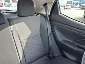 Toyota Yaris (2025) thumbnail 18