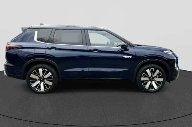 Mitsubishi Outlander (2026) thumbnail 6