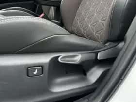 Toyota Yaris Cross (2024) thumbnail 16