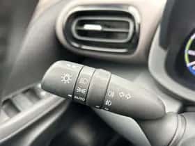 Toyota Yaris Cross (2024) thumbnail 32