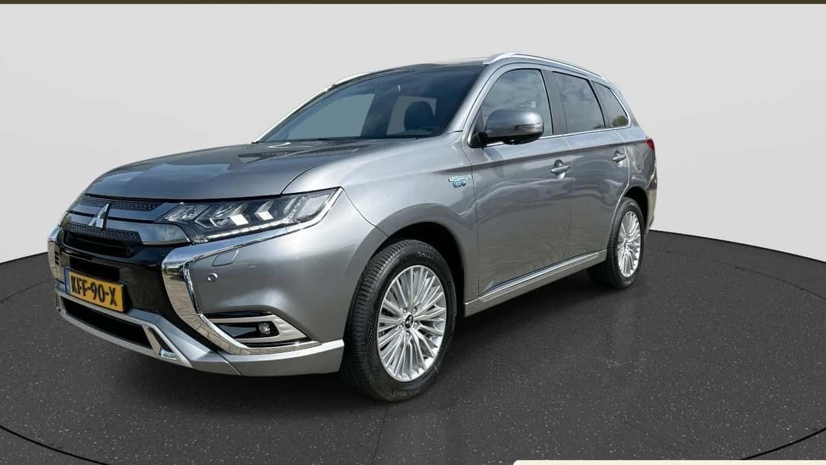 Mitsubishi Outlander (2019) — foto 1