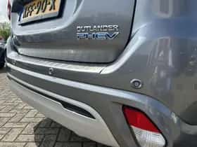 Mitsubishi Outlander (2019) thumbnail 12