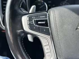 Mitsubishi Outlander (2019) thumbnail 26