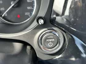 Mitsubishi Outlander (2019) thumbnail 35