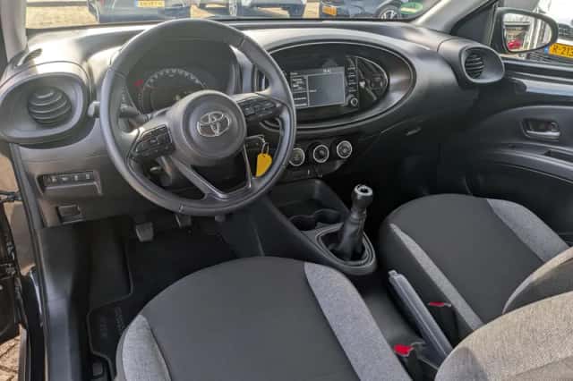 Toyota Aygo X (2023) thumbnail 11