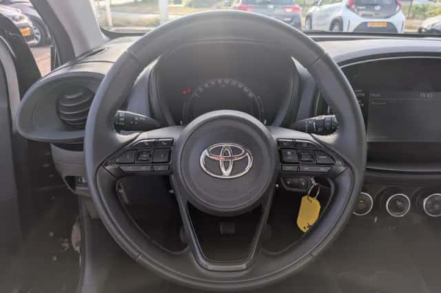 Toyota Aygo X (2023) thumbnail 16