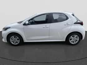 Toyota Yaris (2024) thumbnail 2