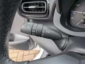 Toyota Yaris (2024) thumbnail 16