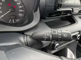 Toyota Yaris (2024) thumbnail 18