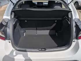 Toyota Yaris (2024) thumbnail 27