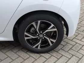 Toyota Yaris (2024) thumbnail 11