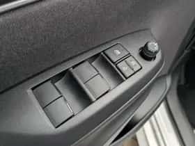 Toyota Yaris (2024) thumbnail 28