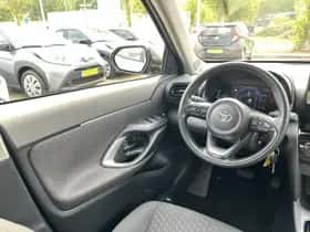 Toyota Yaris Cross (2025) thumbnail 13