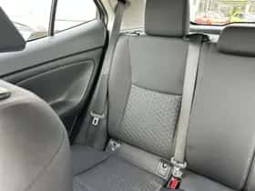 Toyota Yaris Cross (2025) thumbnail 16