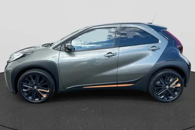 Toyota Aygo X (2022) thumbnail 2