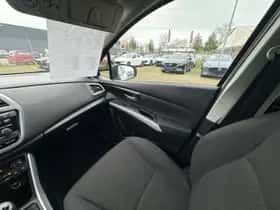 Suzuki S-Cross (2021) thumbnail 14