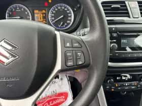 Suzuki S-Cross (2021) thumbnail 23