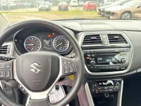 Suzuki S-Cross (2021) thumbnail 24
