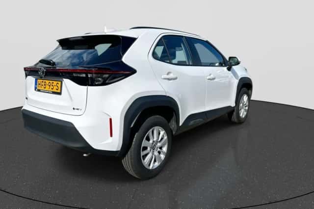 Toyota Yaris Cross (2025) thumbnail 5