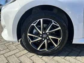Toyota Yaris (2022) thumbnail 11