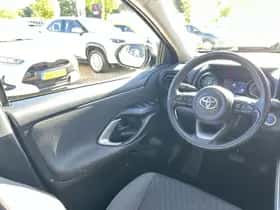 Toyota Yaris (2022) thumbnail 15