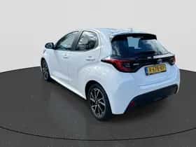 Toyota Yaris (2022) thumbnail 3